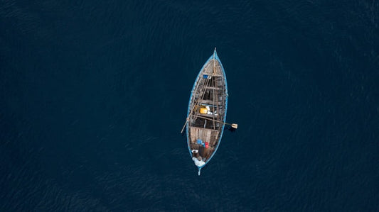 boat-in-the-middle-of-the-sea